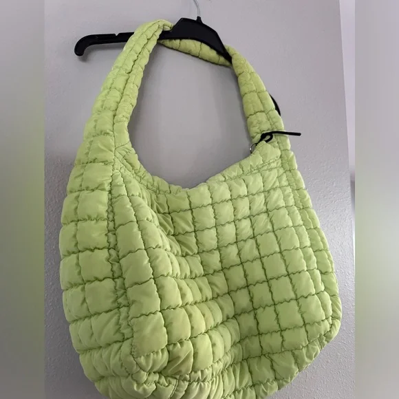 FREE PEOPLE MOVEMENT Quilted Tote / Hobo Bag Pale Neon Green Y2K Athleisure Core - Picture 4 of 7